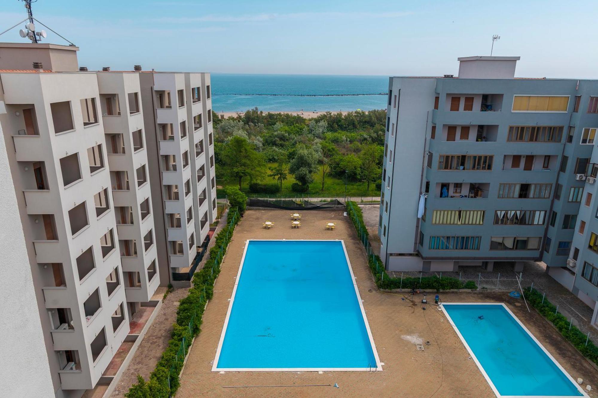 Belvedere Lido Adriano Exterior photo
